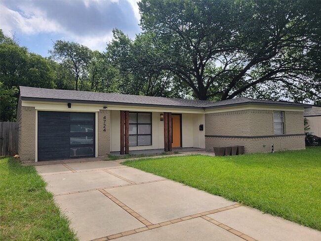 Building Photo - 4724 Laurel Ln