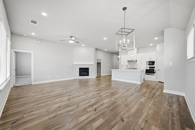 Photo - 1620 Mcdougall Crk