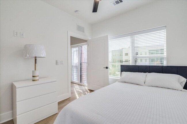 Photo - 3000 Duval St Unit 202