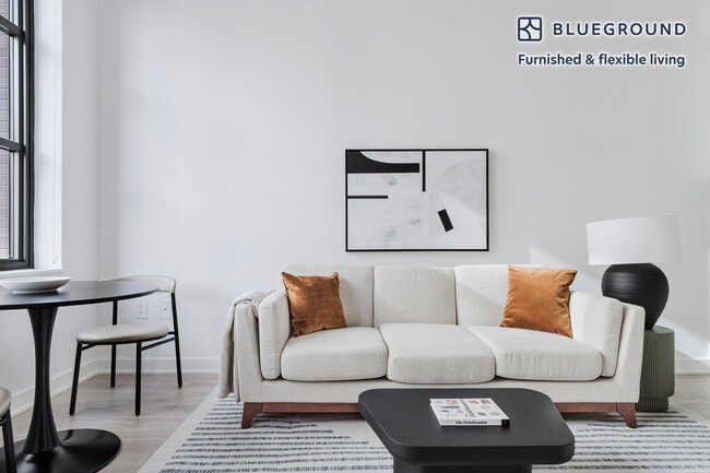 Photo - 135 York St Unit FL6-ID2166