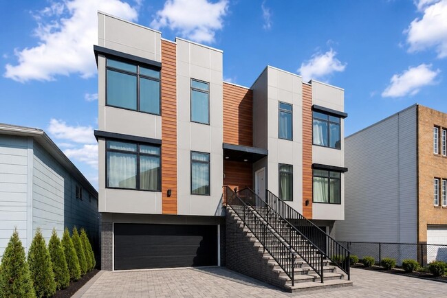 Building Photo - 4805 Aschoff Pl
