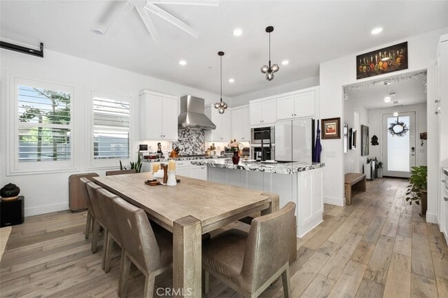 Photo - 124 Sculpture