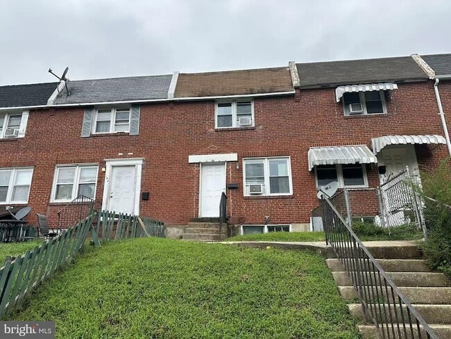 Photo - 145 Madison Dr
