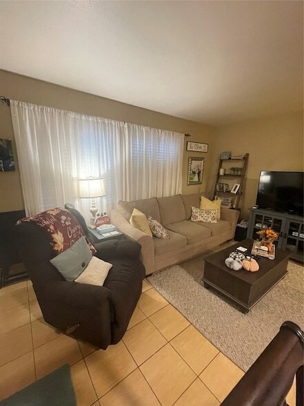 Photo - 119 Albacore Ave