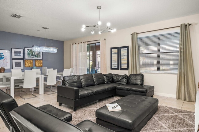 Photo - 1429 Wexford Way Unit ID1379461P