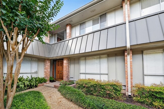 Building Photo - 6466 Bayou Glen Rd