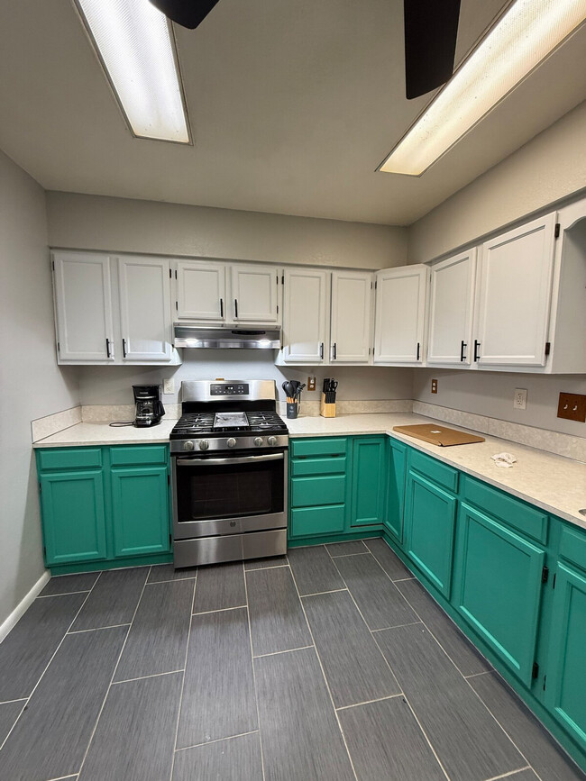 Photo - 600 NE 3rd St Unit SI ID1473538P