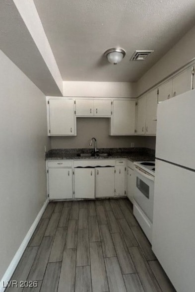 Photo - 718 W Wilson Ave Unit 104