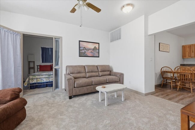 Building Photo - 203 6th Ave S Unit SI ID1542489P
