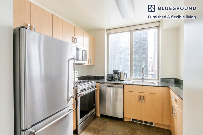 Photo - 561 10th Ave Unit SI FL21-ID2084