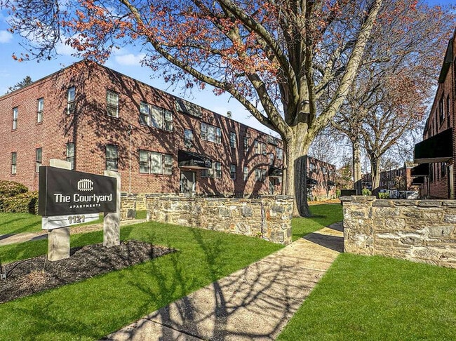 Building Photo - The Courtyard