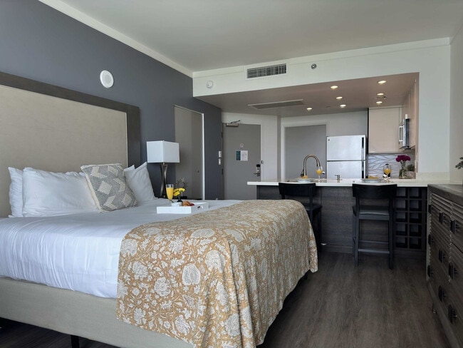 Photo - 2889 McFarlane Rd Unit ID1240597P