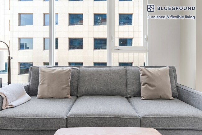 Photo - 1 S Market St Unit FL15-ID2023