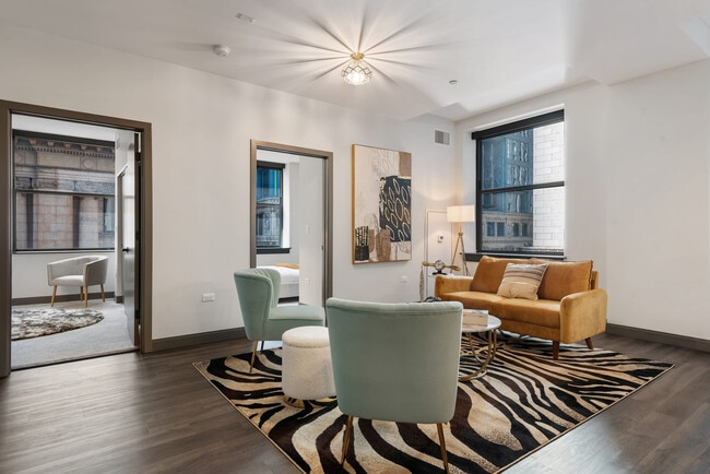 Photo - 29 S LaSalle St Unit ID1029576P