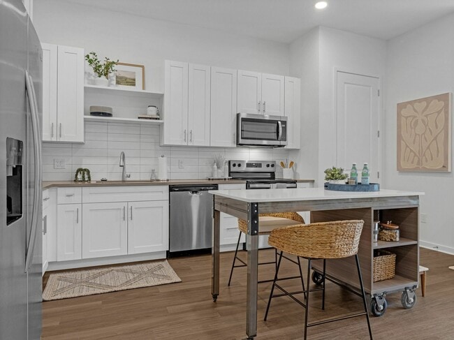 RISE Florence Villa - RISE Florence Villa Townhomes