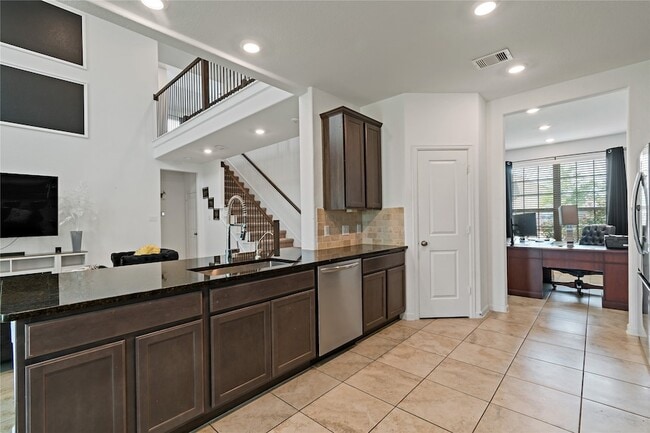 Photo - 14010 Hartford Heights Wy