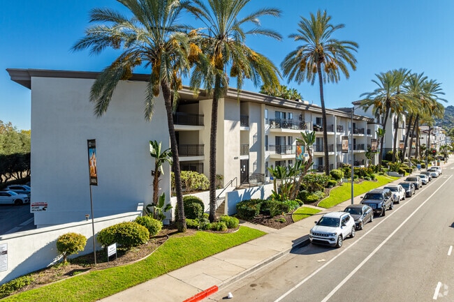 Photo - Plaza at Sherman Oaks