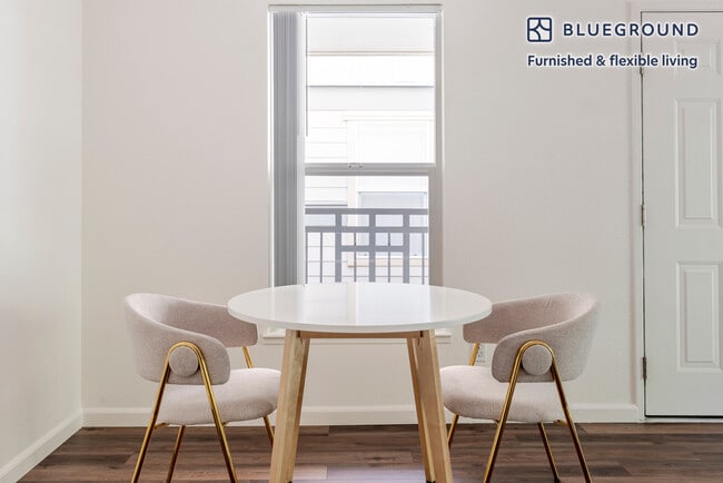 Photo - 1220 N Fair Oaks Ave Unit FL2-ID1983