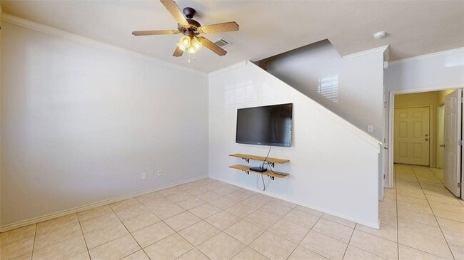 Photo - 332 Forest Dr Loop