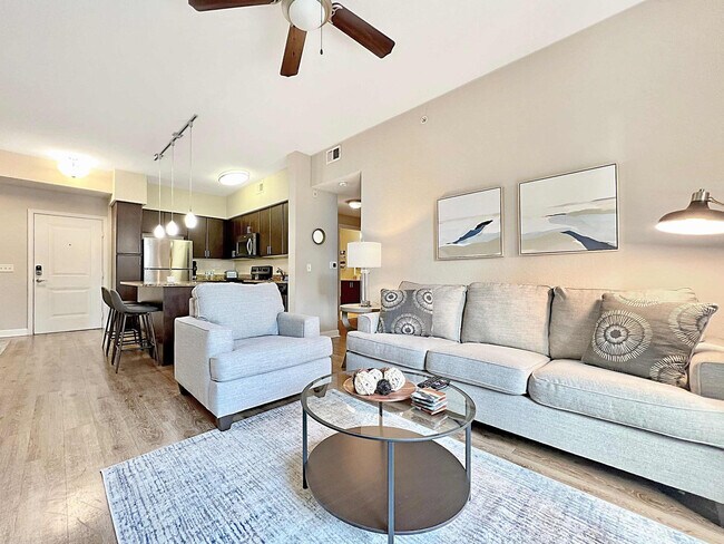 Building Photo - 4504 W Spruce St Unit SI ID1504554P