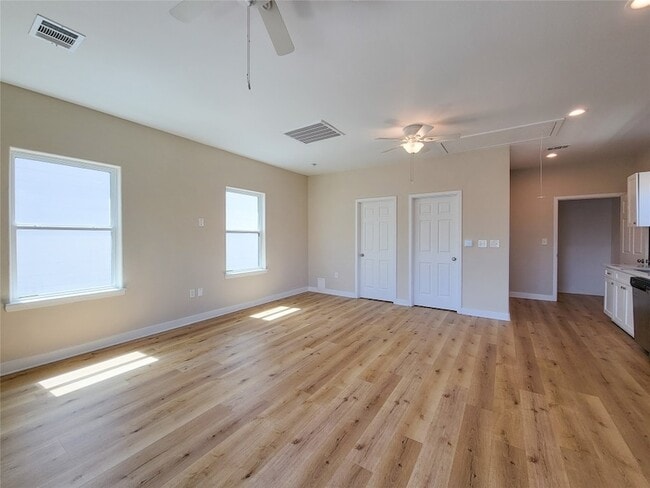 Photo - 1903 Mary St