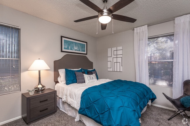 2BR, 1BA - 780SF Bedroom - Residences at Medical