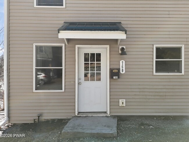 Photo - 760 Hudson St