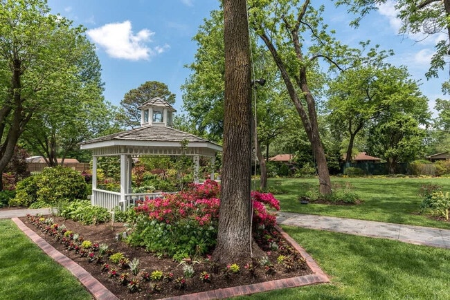 Photo - 303 NW F St Unit ID1241333P