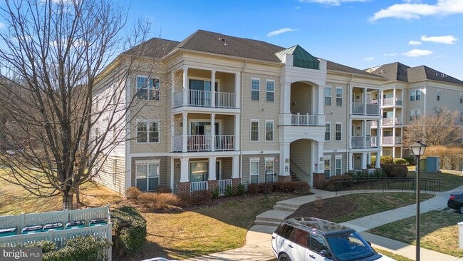 Photo - 13304 Kilmarnock Way Unit A