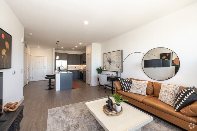 1BR, 1BA - 764SF - Living Room - The Hayes