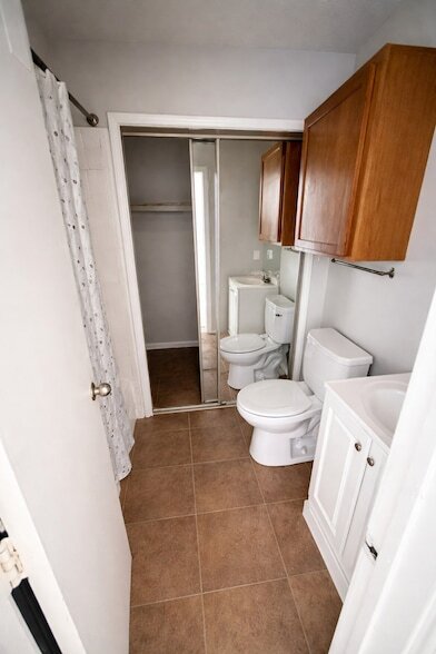 Photo - 9823 Walnut St Unit L205