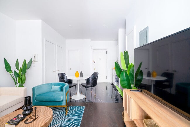 Photo - 444 W 48th St Unit SI ID1022009P