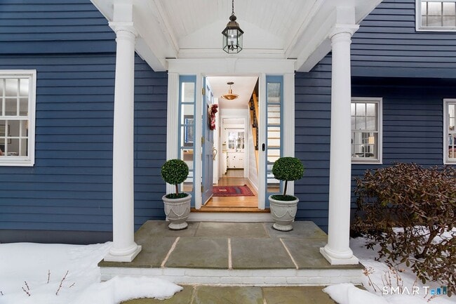 Photo - 5 Tall Trees Dr