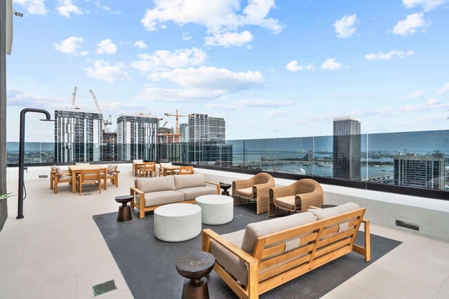 Photo - 225 N Miami Ave Unit SI FL5-ID1501137P