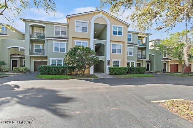Building Photo - 1010 Bella Vista Blvd Unit 122