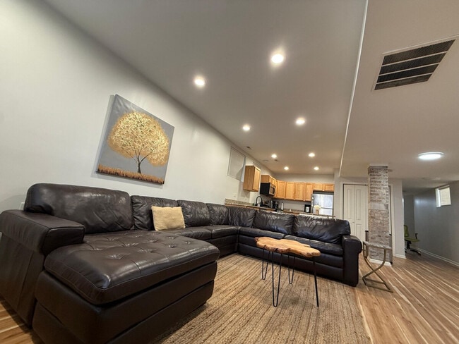 Building Photo - 4834 S Michigan Ave Unit SI ID1424327P