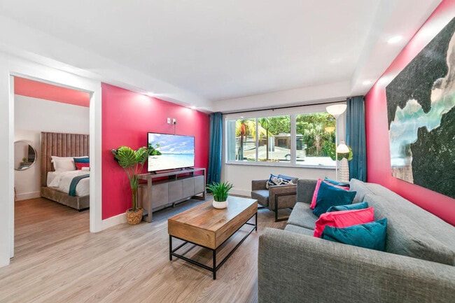 Building Photo - 365 N Ocean Blvd Unit ID1322490P