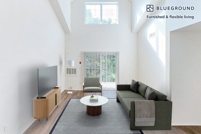 Building Photo - 100 Lexington Ridge Dr Unit FL3-ID5433A