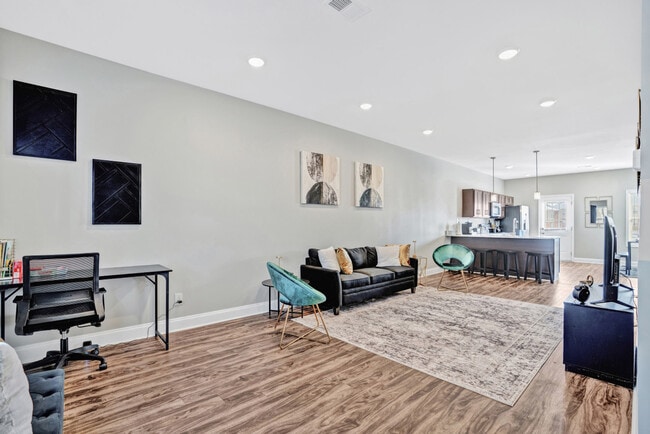 Building Photo - 541 New S Dr Unit SI ID1390881P