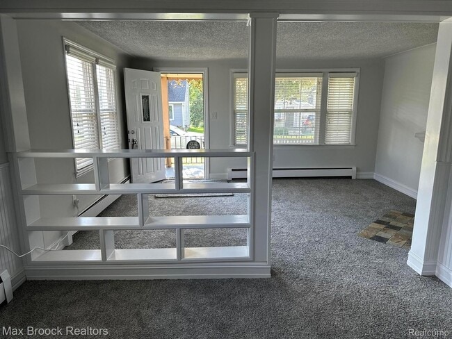 Photo - 1877 Maddy Ln