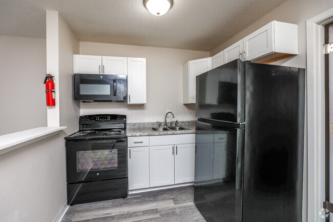 1BR, 1BA - 636 SF - Southview Apartments