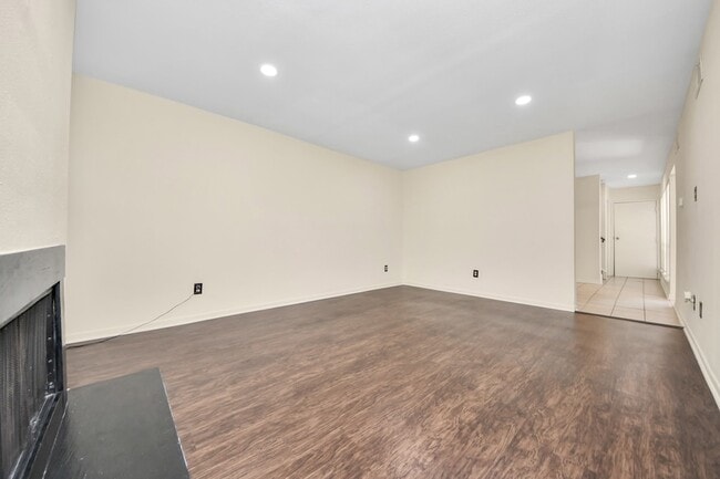Photo - 9001 Imogene St Unit A