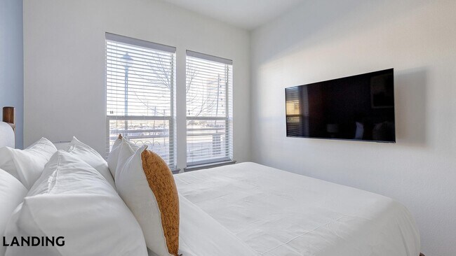 Photo - 101 S Center St Unit 359