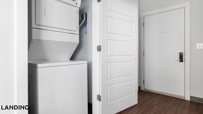 Photo - 302 13th St S Unit PH738