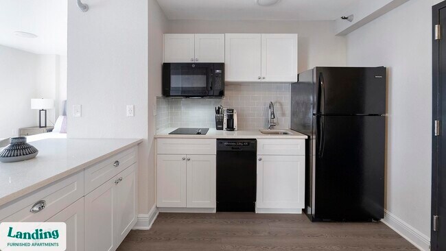 Photo - 305 Dr. M.L.K. Jr St S Unit 636.1404461