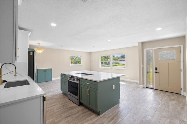 Photo - 5901 Denver St NE