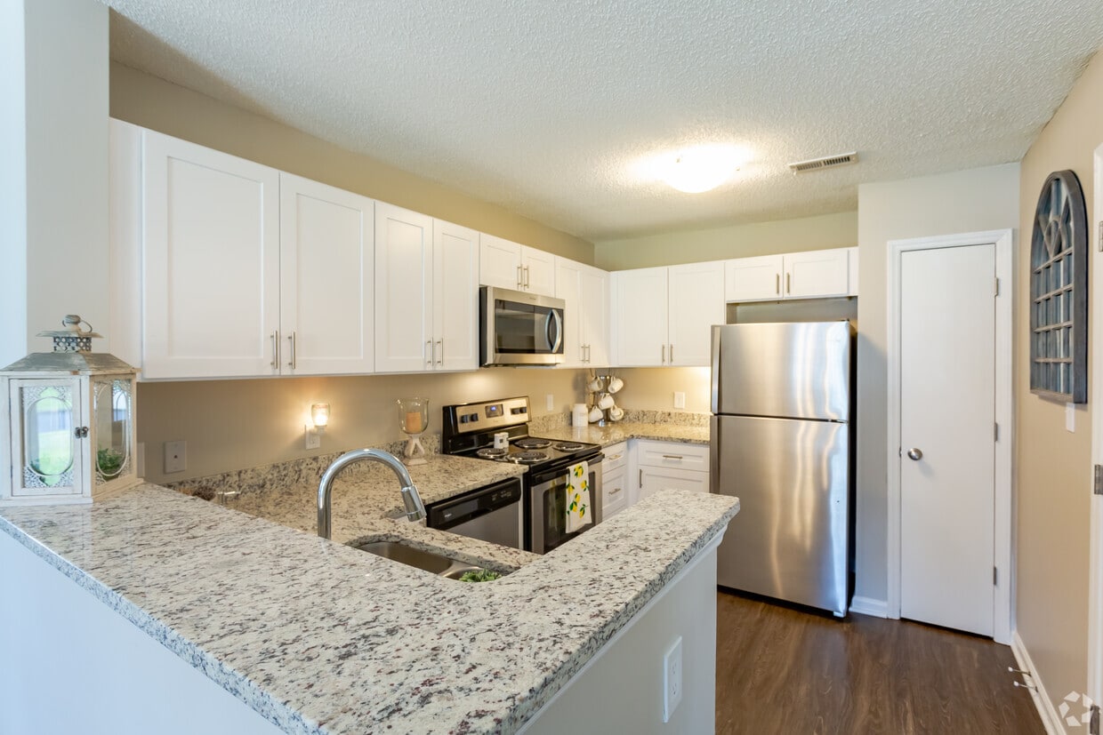 Floor Plan - 2 Bed Cherry Remodel/Hardwood