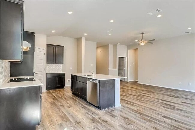 Photo - 21206 Santa Carlo Ave