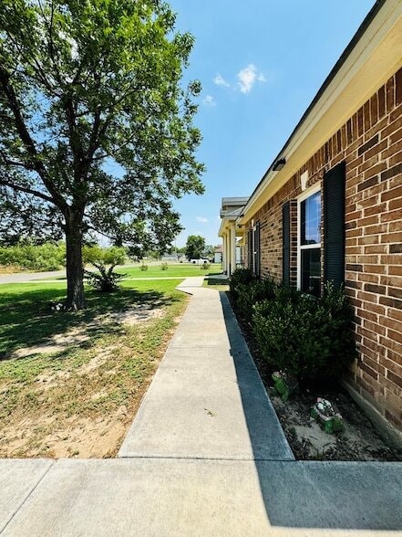 Photo - 243 Eagle View Road