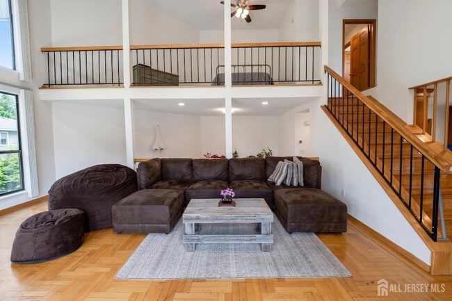 Photo - 260 Westgate Dr